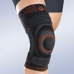 RODILLERA RÓTULA CERRADA CON ARTICULACIONES POLICÉNTRICAS