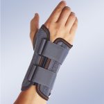 MUÑEQUERA SEMIRRÍGIDA INMOVILIZADORA CON FÉRULA PALMAR - MANUTEC®